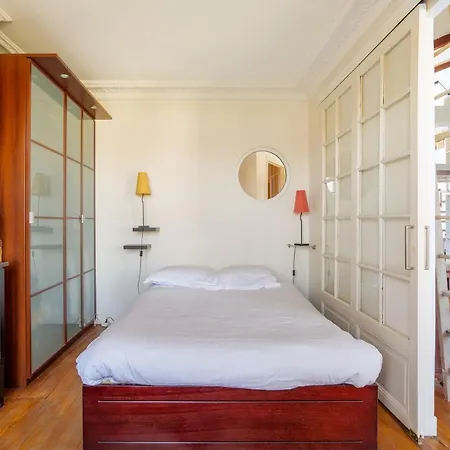 Veeve - The Library Loft